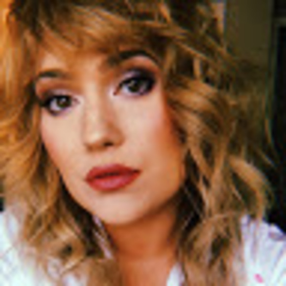 Meet your Posher, Megan - Picture 1 of 1